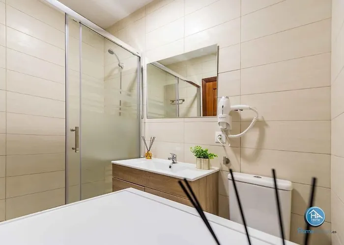 Prestige Premium - Center Малага